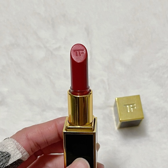 Tom Ford Boys & Girls Lip Color Lipstick in Color 72 Tony - Picture 7 of 9